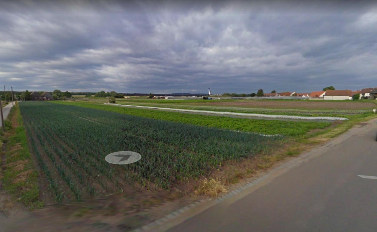 Apartment Complete Peacefully Situated Near The Airport Nürnberg